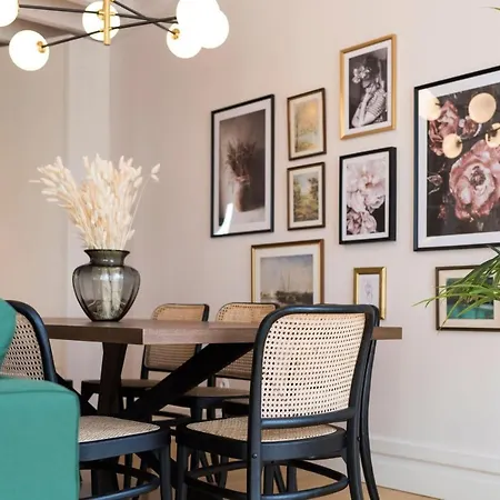 Mouzinho Luxury 3br Flat L 5 Min Walk To Ribeira By Lovelystay アパート *