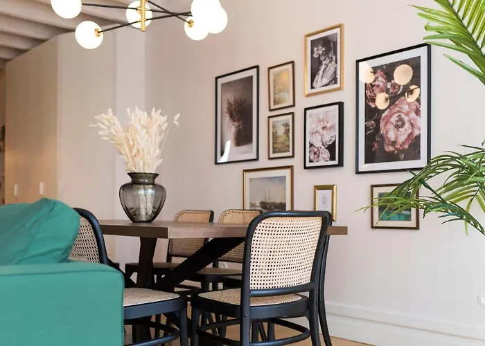 Mouzinho Luxury 3br Flat L 5 Min Walk To Ribeira By Lovelystay アパート *