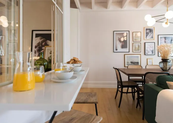 Mouzinho Luxury 3br Flat L 5 Min Walk To Ribeira By Lovelystay Appartement Porto