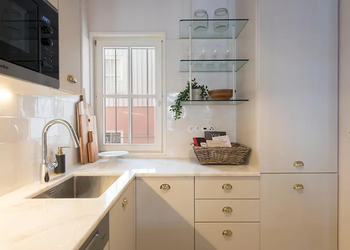 アパート Mouzinho Luxury 3br Flat L 5 Min Walk To Ribeira By Lovelystay ポルト