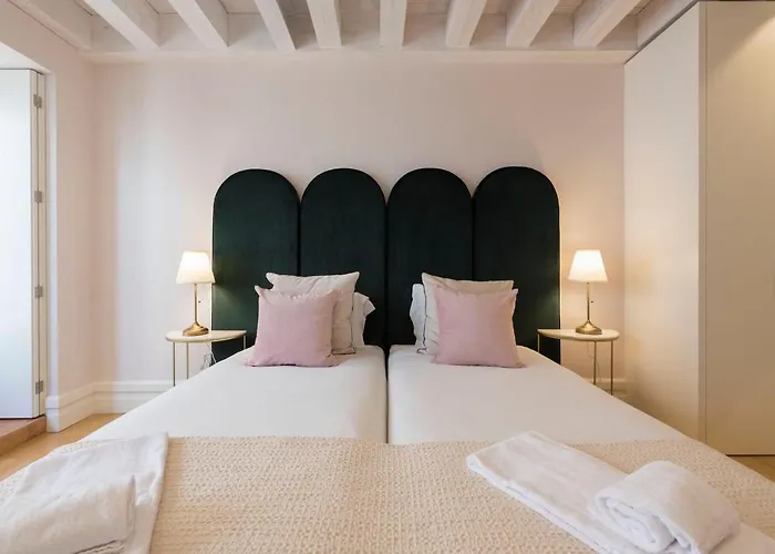 アパート Mouzinho Luxury 3br Flat L 5 Min Walk To Ribeira By Lovelystay ポルト