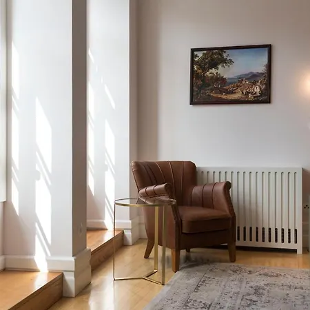 Mouzinho Luxury 3br Flat L 5 Min Walk To Ribeira By Lovelystay 波尔图